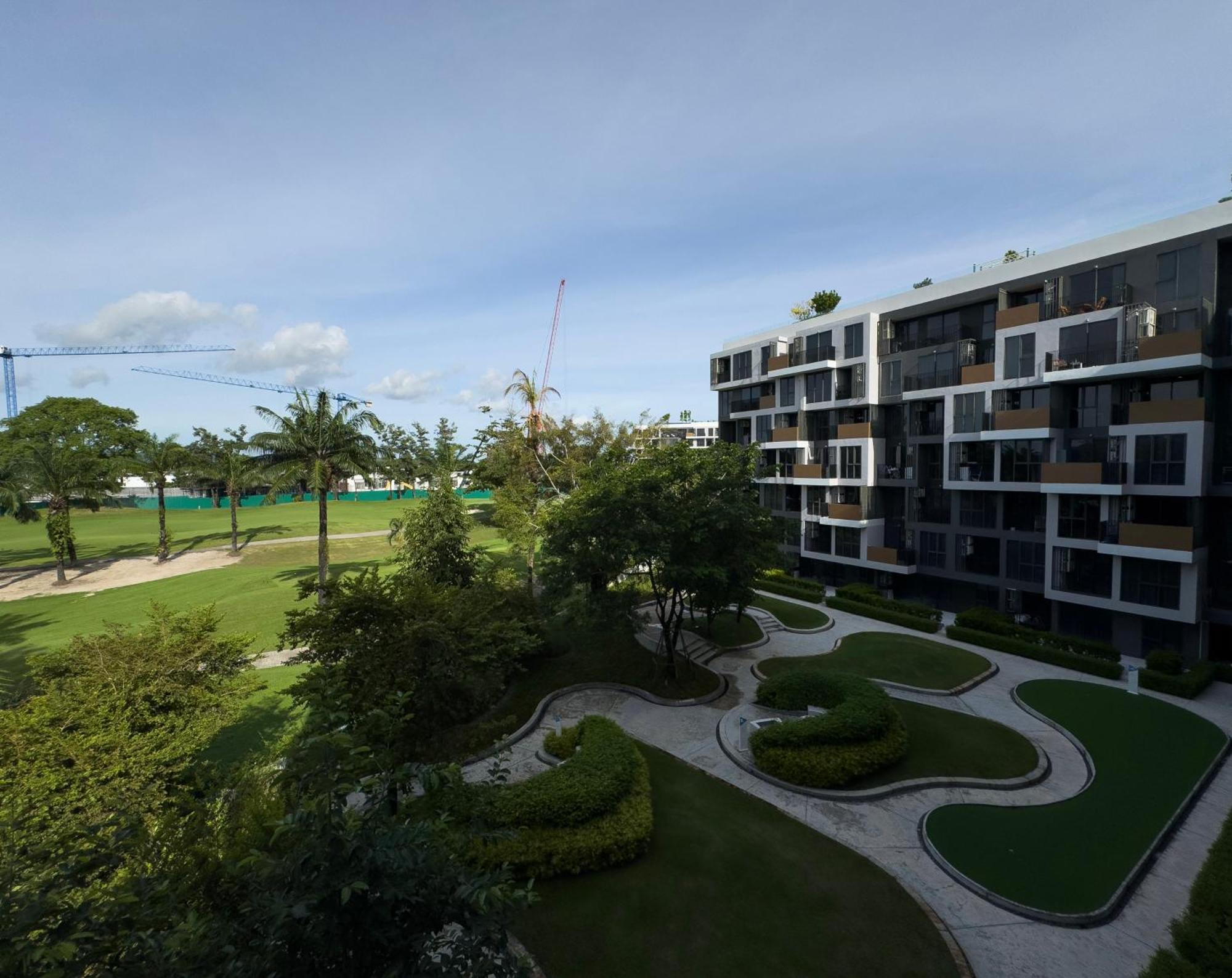 Skypark Laguna Apartments Bangtao Bang Tao Beach  Exterior photo