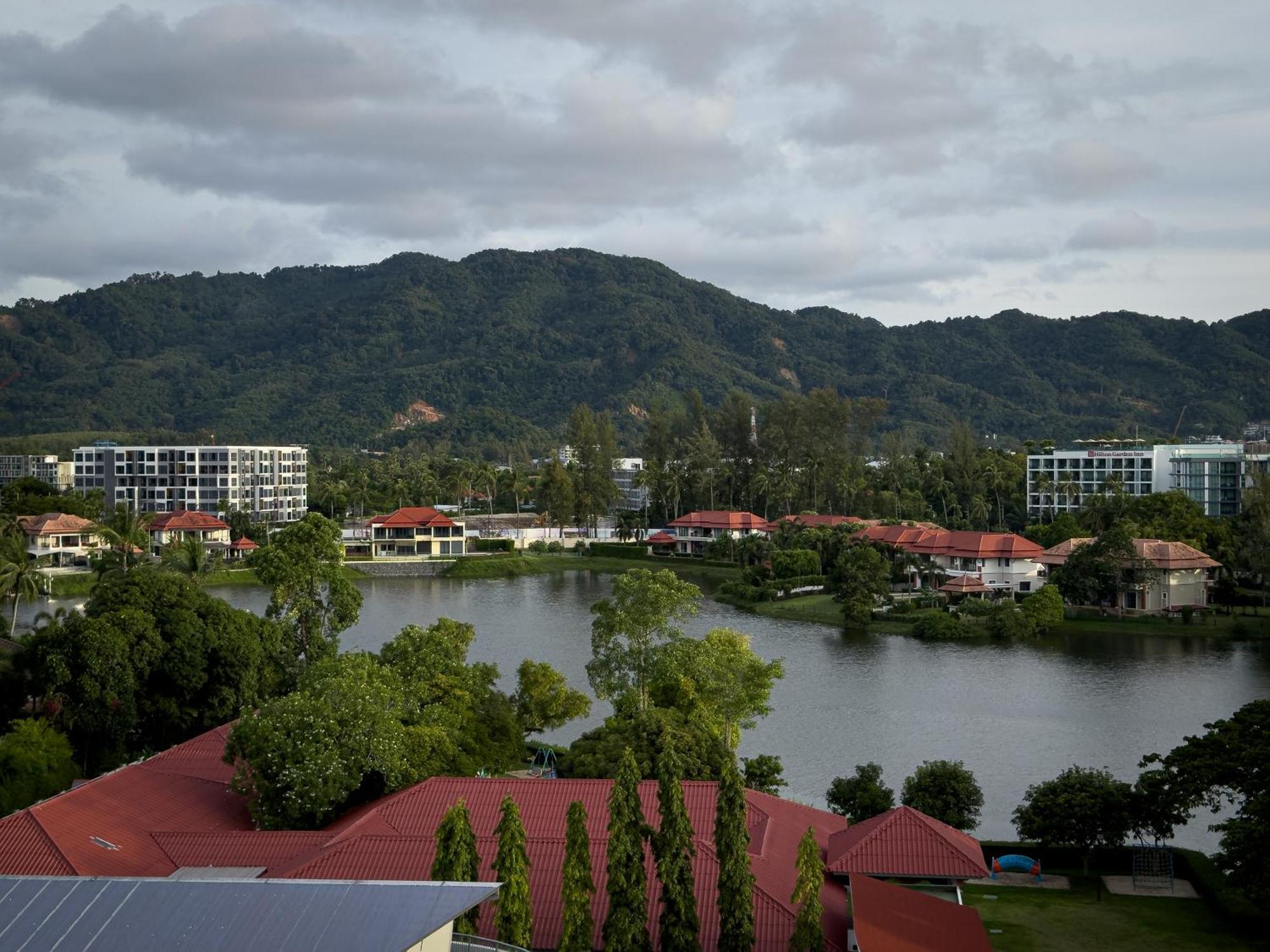Skypark Laguna Apartments Bangtao Bang Tao Beach  Exterior photo