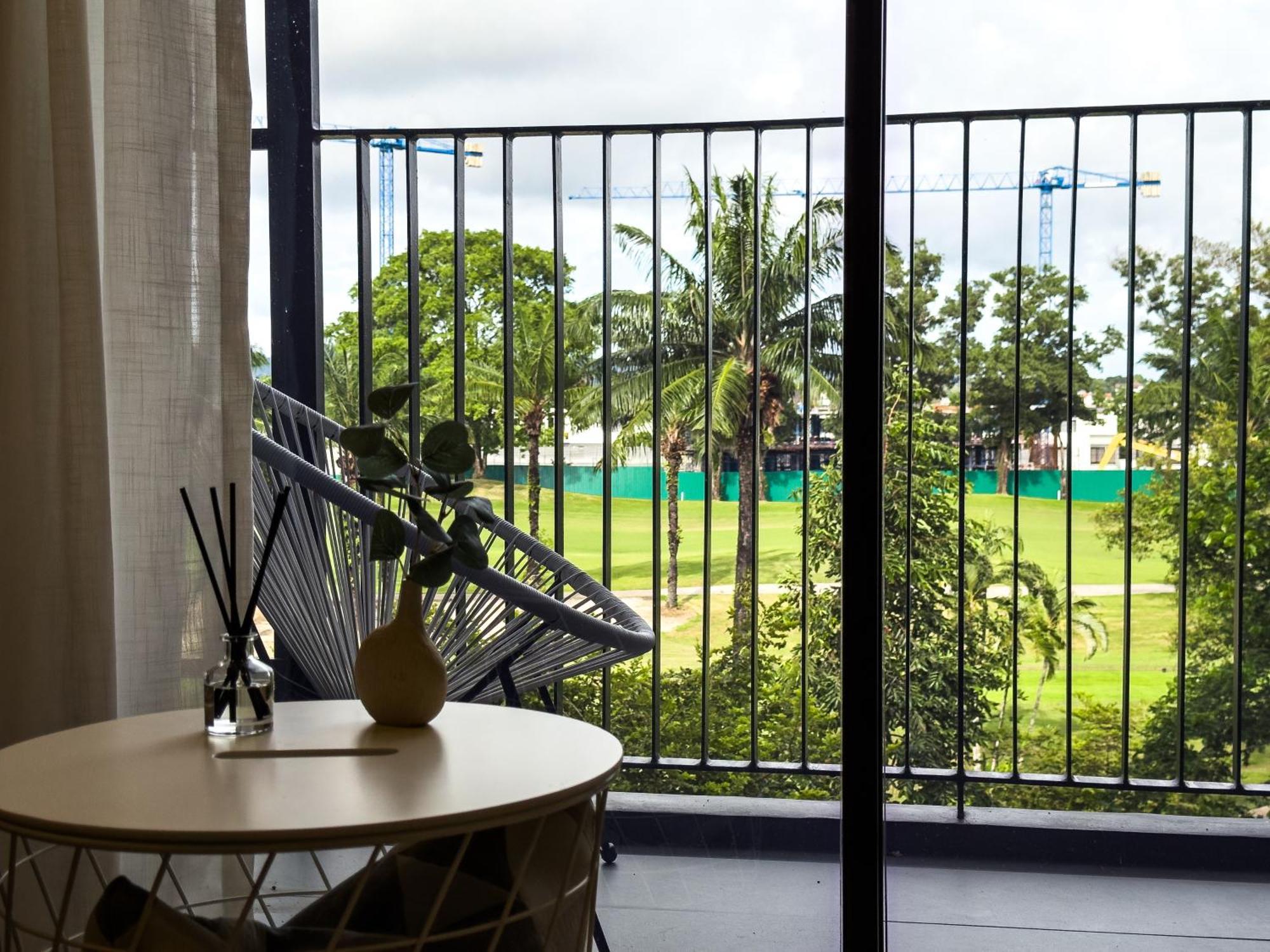 Skypark Laguna Apartments Bangtao Bang Tao Beach  Exterior photo